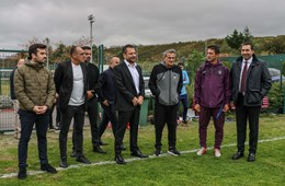 Başkanımız Ertuğrul Doğan’dan Kadın ve U19 Futbol Takımlarımıza ziyaret